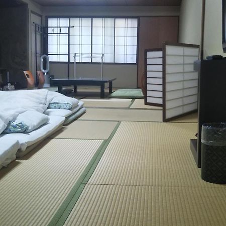 Kikunoya Ryokan Kanazawa Buitenkant foto