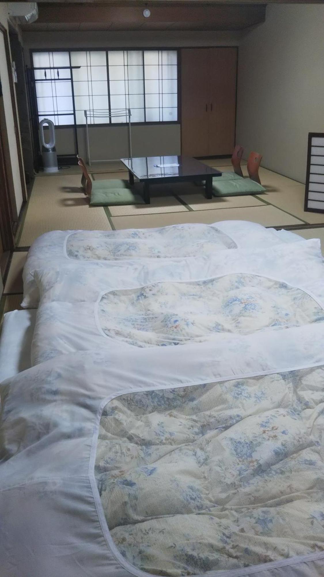 Kikunoya Ryokan Kanazawa Buitenkant foto