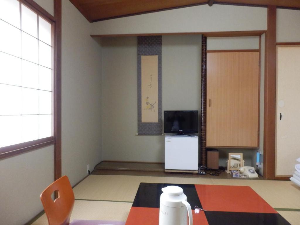 Kikunoya Ryokan Kanazawa Buitenkant foto